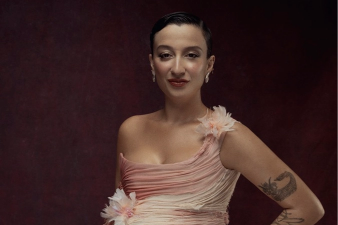 Melike Şahin’den Yeni Şarkı: “Ölmem Ölemem”
