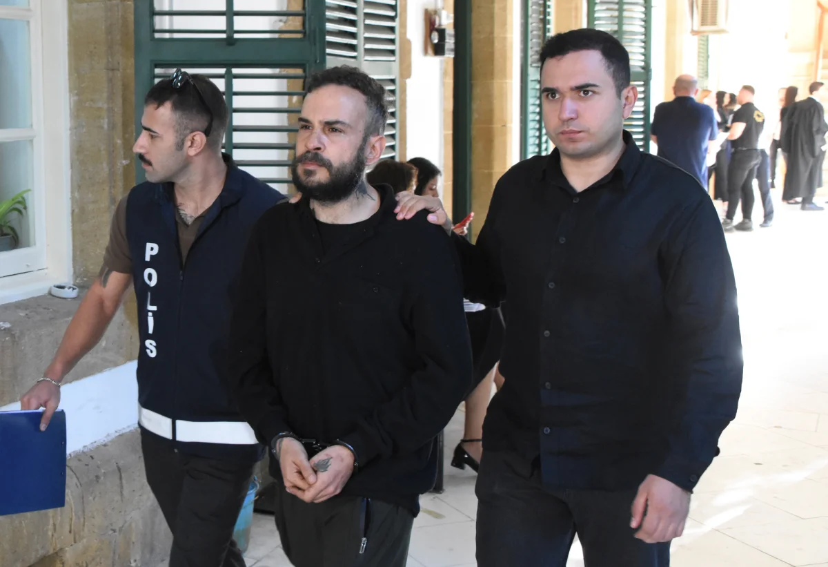 Yastık altından reçeteli hap çıktı