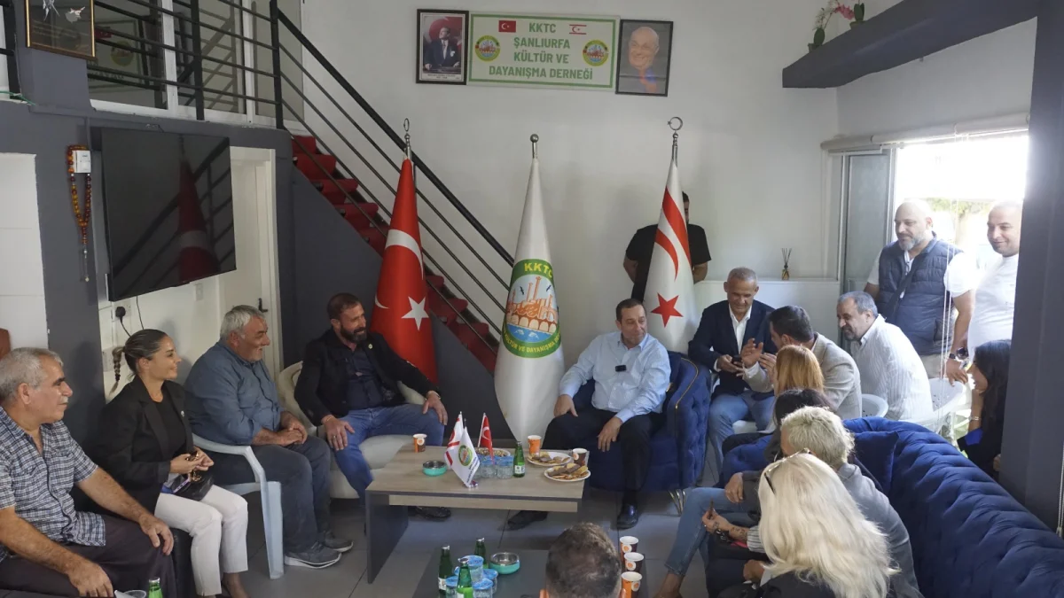 Tam Parti Genel Başkanı Denktaş, Şanlıurfa ve Hatay Dayanışma Dernekleri'ni ziyaret etti
